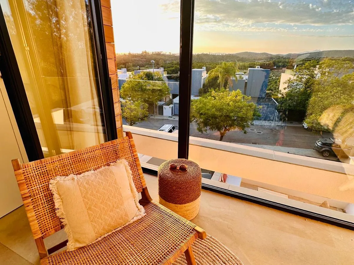 Casasotopolo, Sotogrande, Sleeps 8, Private Rooftop Pool, Easy Free Parking San Enrique de Guadiaro Spain